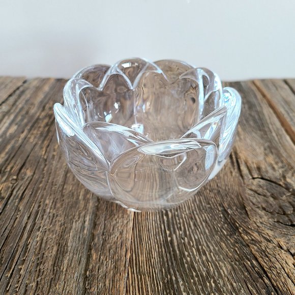 Royal Copenhagen crystal bowl in lotus shape. - Picture 5 of 9